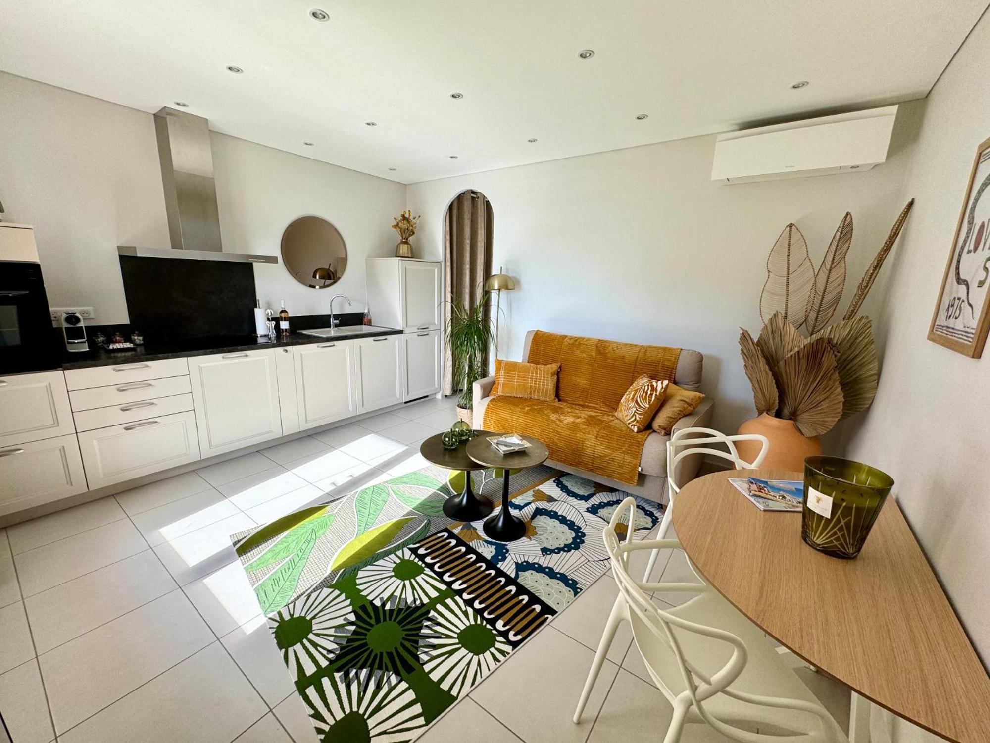 Confortable T2 Vue Mer Avec Terrasse Amenagee Et Parking Prive, Plage Et Port A Pied 滨海萨纳里 外观 照片