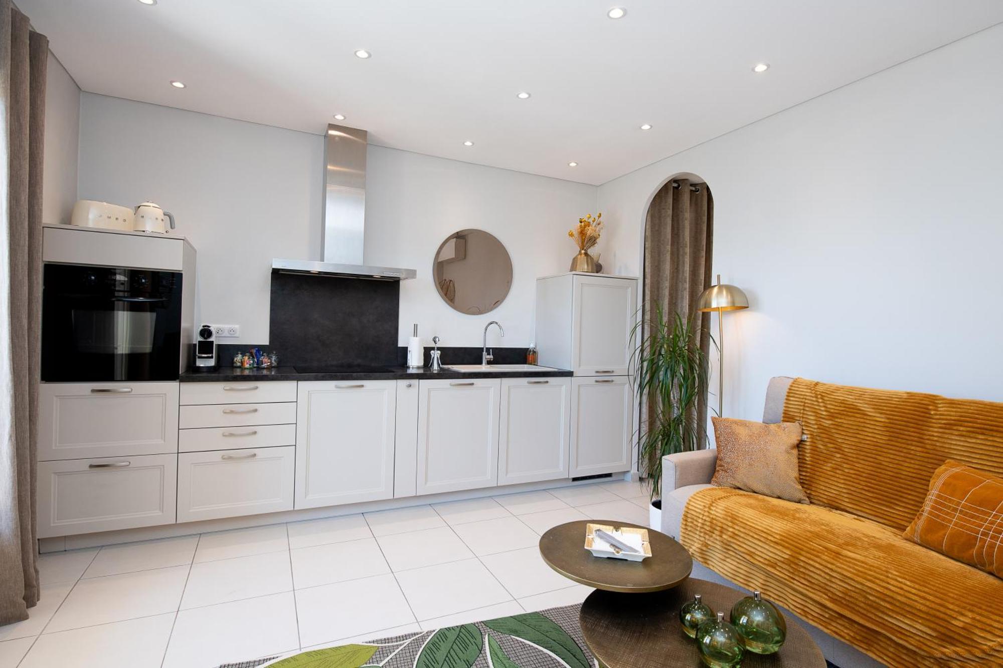 Confortable T2 Vue Mer Avec Terrasse Amenagee Et Parking Prive, Plage Et Port A Pied 滨海萨纳里 外观 照片